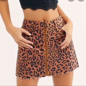 Free people zip up leopard denim skirt Sz 28 brown/blk